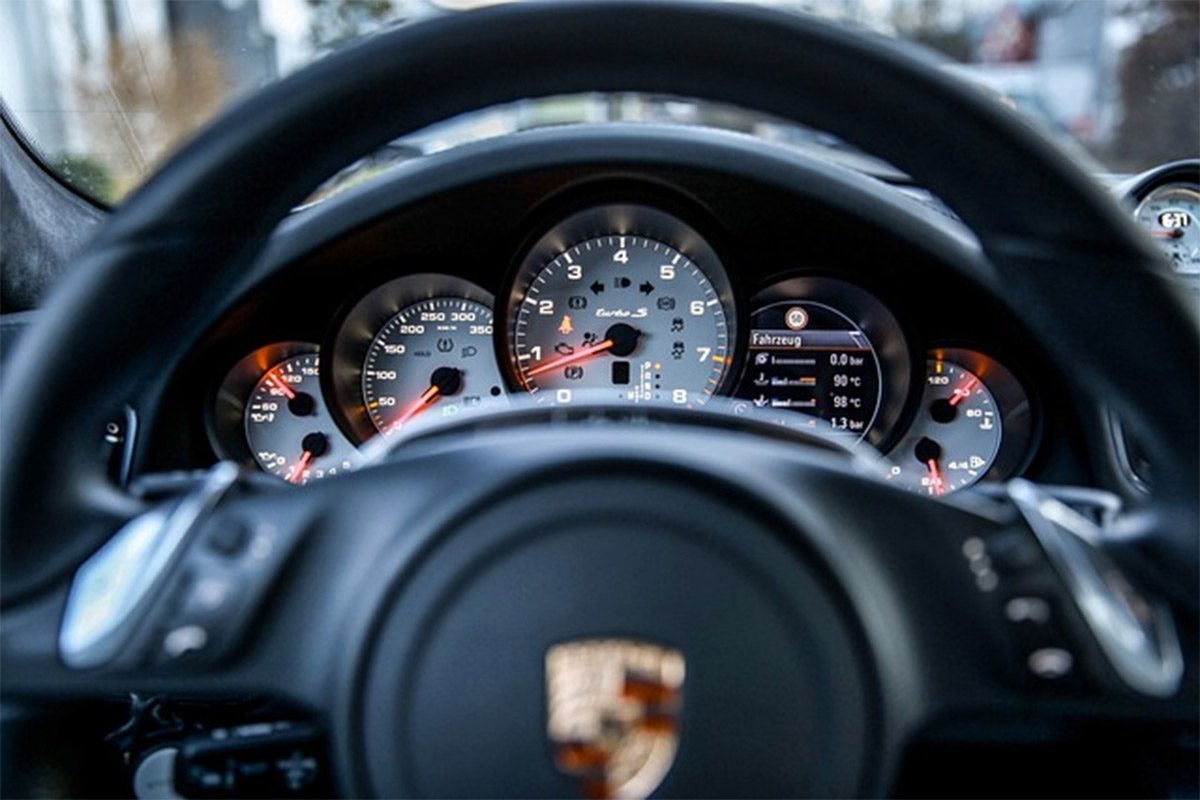 U Porše 911 ugradili Teslin električni motor