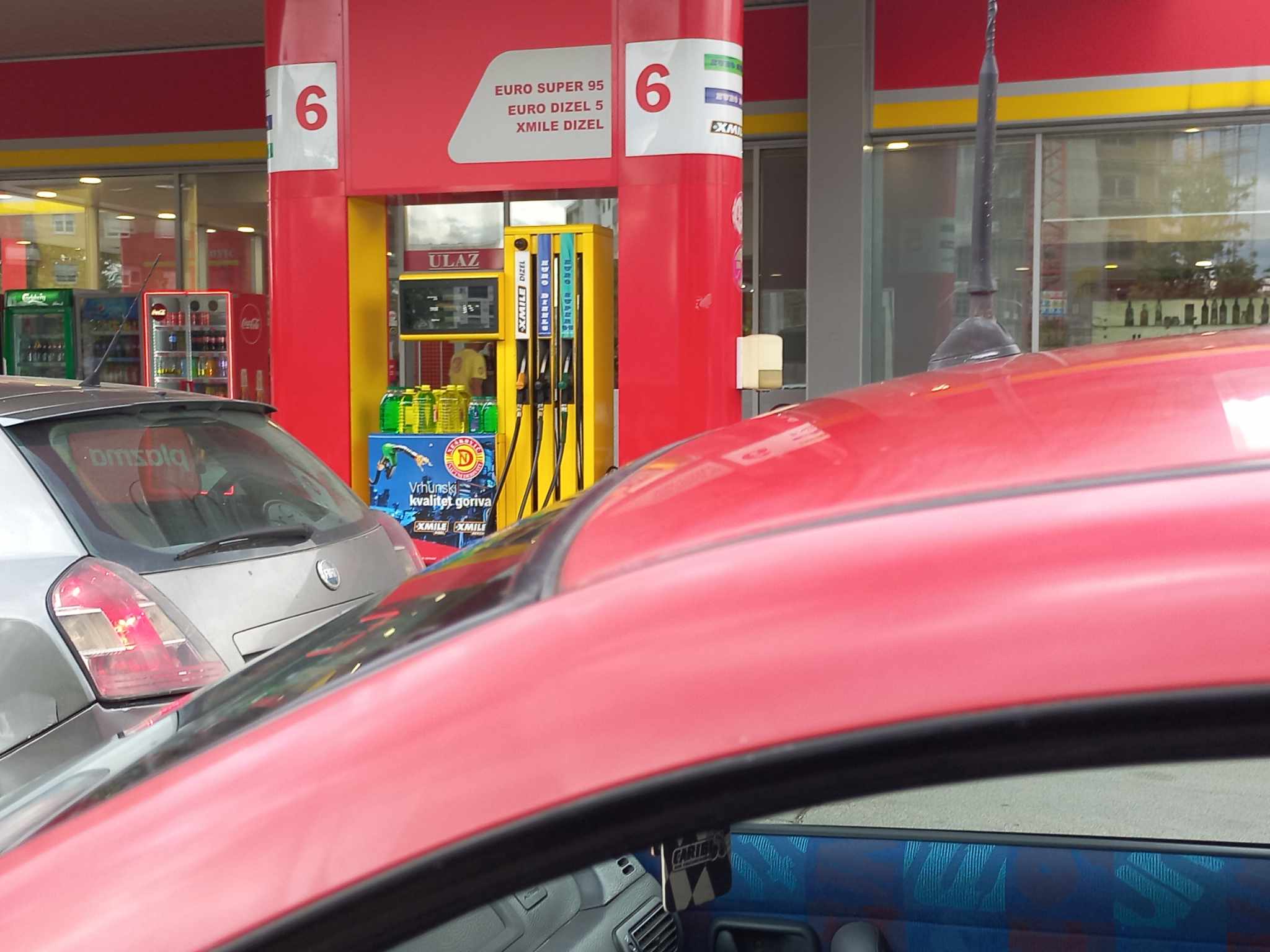 CIJENE I DALJE "DIVLJAJU" Nafta skuplja za tri odsto na sedmičnom nivou