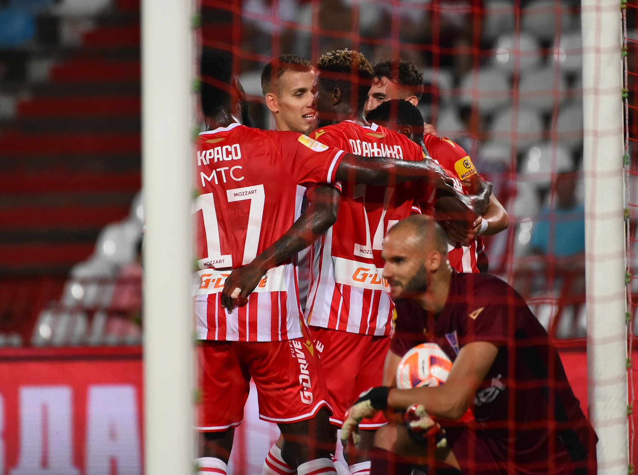 ZVEZDA NASTAVILA DOMINACIJU Pred momcima Baraka Bahara ovog puta “nastradao” Sparak (FOTO)