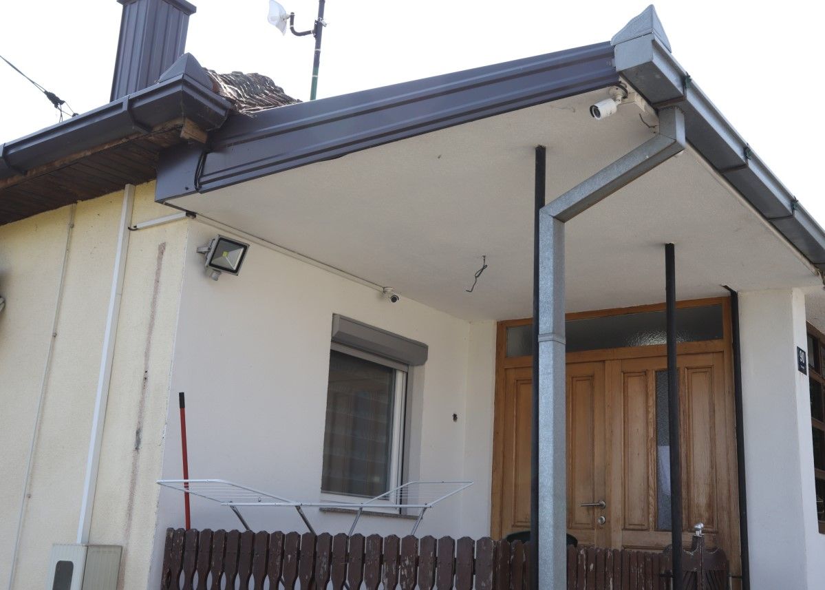 OVO JE KUĆA MONSTRUMA IZ GRADAČCA Evo gdje je pomahnitali ubica živio sa Nizamom Hećimović i bebom (FOTO/VIDEO)