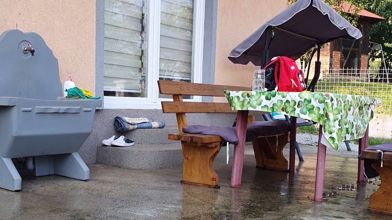 KUĆA U KOJOJ SE DESIO STRAVIČAN ZLOČIN Ovdje je Mevludin ubio Tahiru pa presudio sebi! (FOTO/VIDEO)