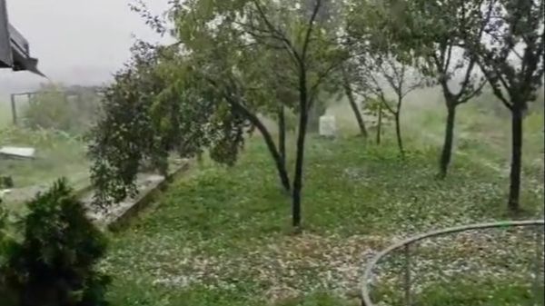 Jako nevrijeme u Visokom: Padao grad veličine teniskih loptica