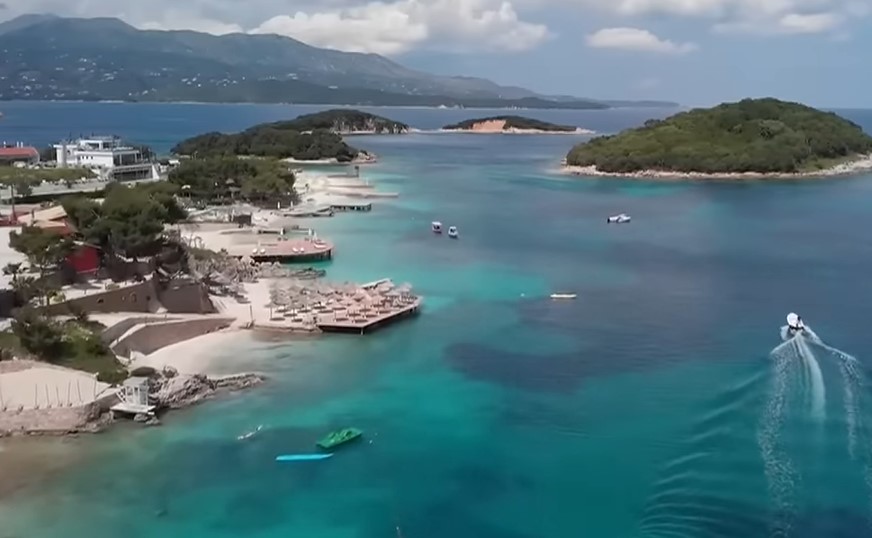 HAOS U INDONEZIJI Sabljarka probila ženu, na grudima joj pronašli jezivu ranu