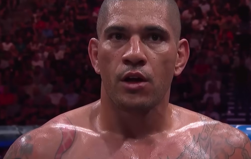 OD MEHANIČARA I ALKOHOLIČARA DO UFC BORCA Čuveni sportista dnevno pio litar ruma, a danas je čudovište!
