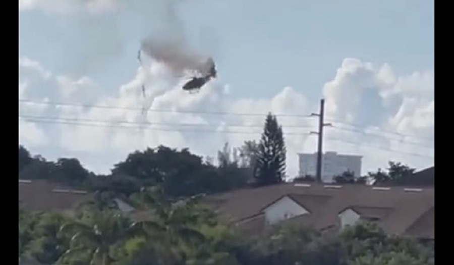 KAMERA ZABILJEŽILA JEZIVI TRENUTAK Srušio se helikopter na stambenu zgradu (VIDEO)