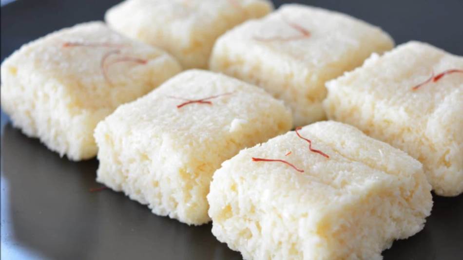 KOKOS KOCKE OD SAMO 2 SASTOJKA Ledena i brzinska poslastica će vam postati omiljeni ljetni kolač