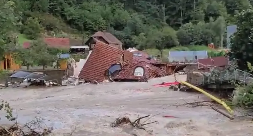 IZBJEGNUTA TRAGEDIJA U SLOVENIJI Osam osoba se otrovalo gasom dok su čistili podrume poslije poplava