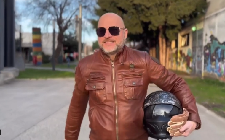 GRCI PRIJETE HRVATSKOM GLUMCU: Platićeš za ubistvo koje si počinio u Atini (VIDEO)