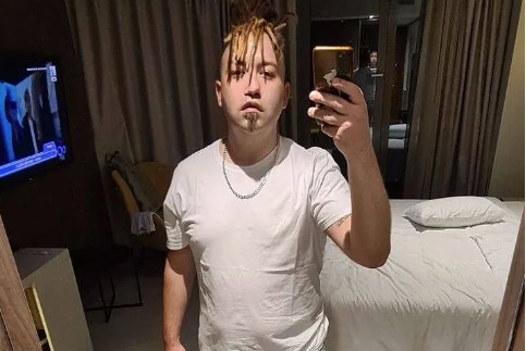 (FOTO) RASTA OBJAVIO PRVU FOTOGRAFIJU NAKON OPERACIJE Evo ko mu je prvi došao u posjetu