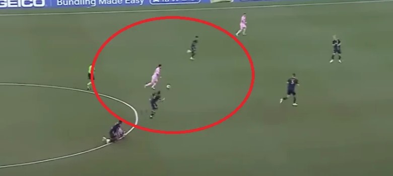 OVO JE NEVJEROVATNO Mesi je magija, gol sa skoro 30 metara