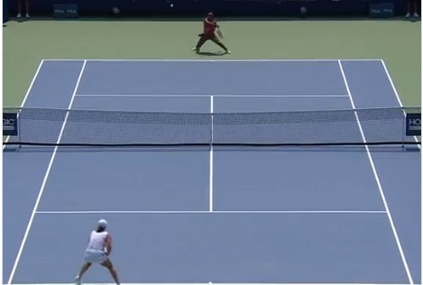 Šok u Sinsinatiju: Tinejdžerka porazila najbolju teniserku svijeta (VIDEO)