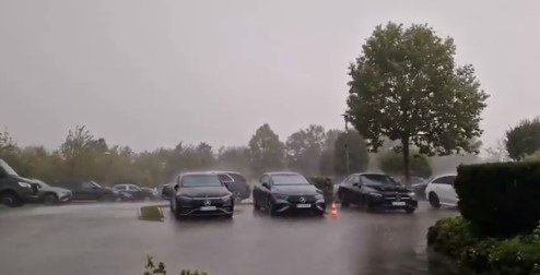 APOKALIPTIČNI PRIZORI Јako nevrijeme u Njemačkoj, ima povrijeđenih (VIDEO)