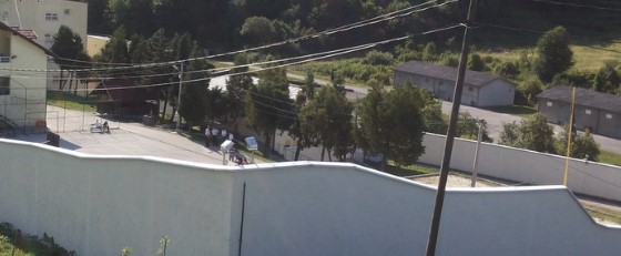 POLICIJA JOŠ TRAGA ZA BJEGUNCEM (27) Poznato ko je odbjegli zatvorenik iz KPZ Tuzla (FOTO)