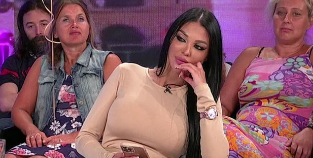 MAJA MARINKOVIĆ BEZ DLAKE NA JEZIKU O MUŠKARCIMA SA KOJIMA JE SPAJAJU "Nući je super frajer, a Desingericu znam površno, nema ništa između nas"