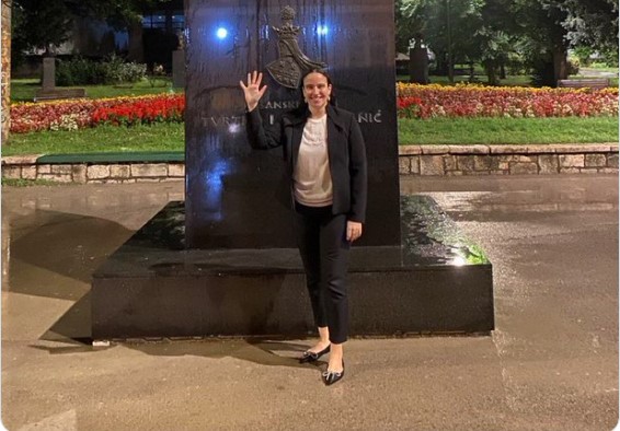 BENJAMINA SE POHVALILA SPOMENIKOM KRALJU TVRTKU, GORICA JE DOTUKLA! "Nek si priznala da si Srpkinja, svaka šast" (FOTO)