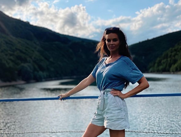 Nikolina Pišek objavila sliku sa kanjona rijeke Vrbas, a onda dobila komentar kojem nije ostala dužna (FOTO)