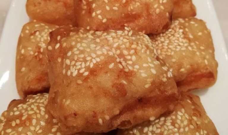 Brzi susam uštipci: Jednostavan recept za ukusan doručak