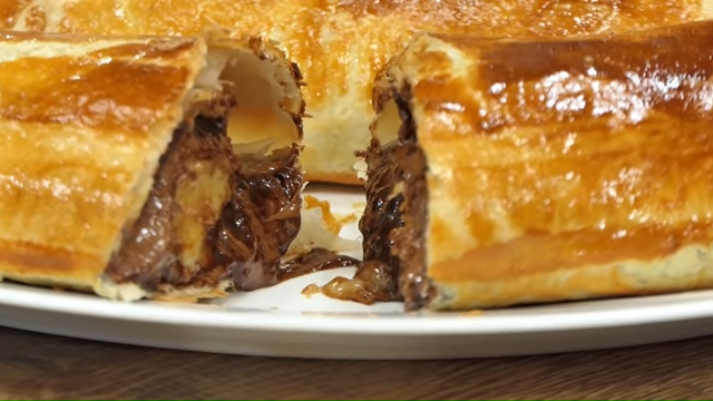 PECIVO PUNJENO NUTELOM I BANANOM Brz doručak koji će djeca obožavati, potrebna su vam samo 4 sastojka