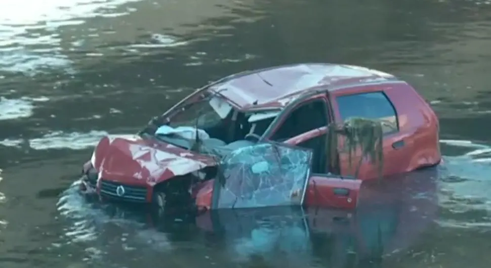 TEŠKA SAOBRAĆAJKA Auto završilo u rijeci, poznat identitet nastradale žene