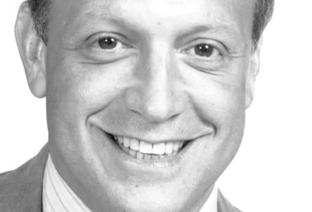 Preminuo američki pisac i producent Dejvid Džejkobs, autor serije "Dalas"