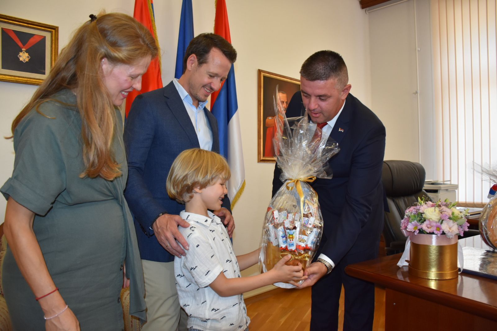 "LIJEPO JE BITI MEĐU SVOJIMA" Princ Filip o posjeti Mrkonjić Gradu (FOTO)