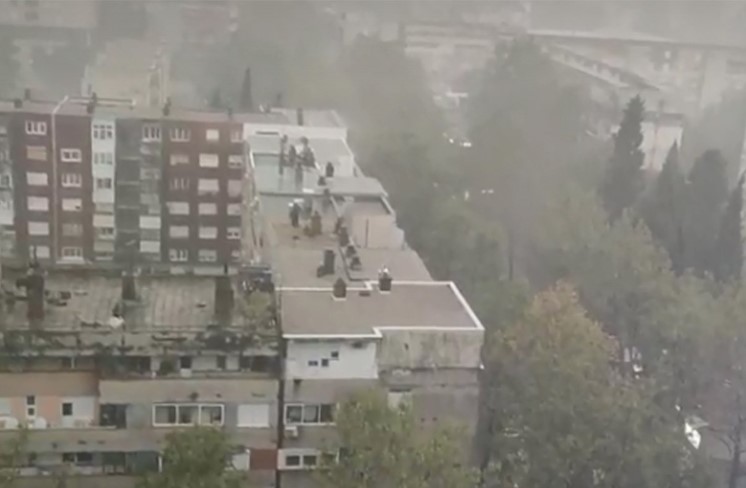 JAKO NEVRIJEME POGODILO MOSTAR Dijelovi grada ostali bez struje