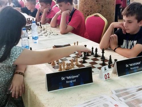 "Gambit" i Matematička gimnazija iz Beograda najbolje ekipe na šahovskom festivalu "Trofej Banjaluke 2023"