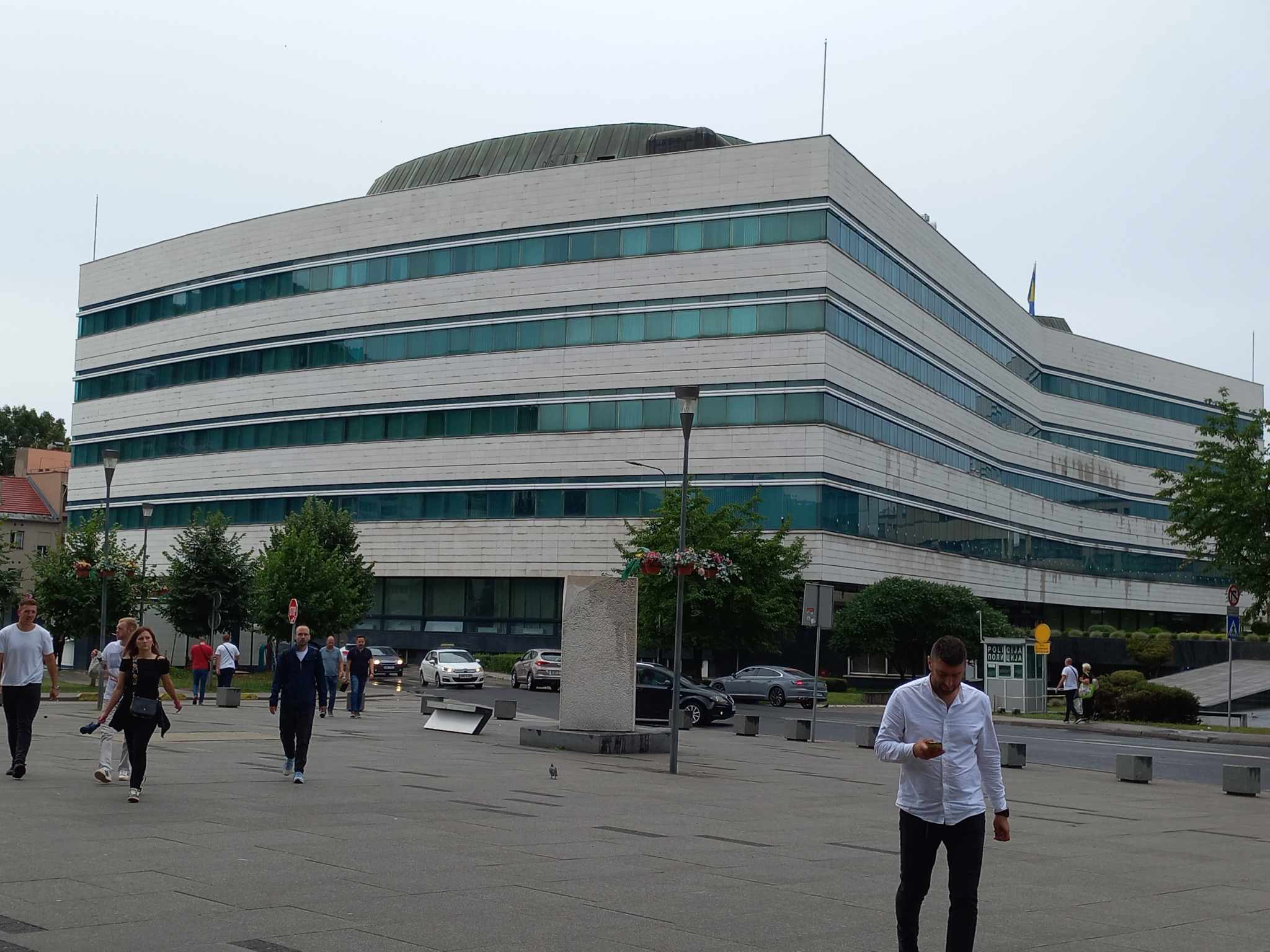 "LETE" MILIONI Institucije BiH nastavile da rasipaju ogroman novac na zakup prostorija