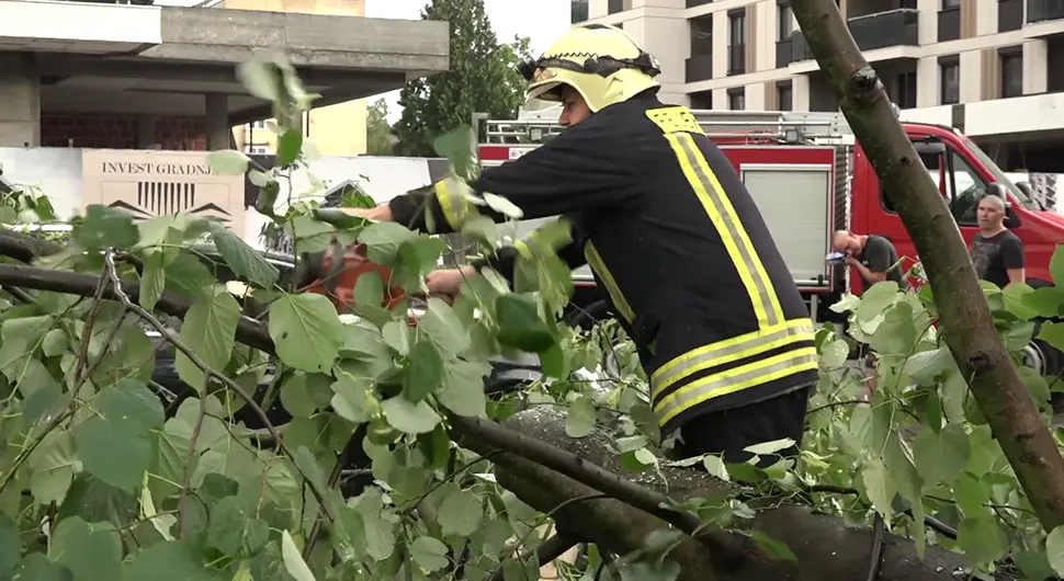 "ZOVU NAS I ZBOG ZAKLJUČANIH VRATA" Dobojski vatrogasci spremni za sve izazove