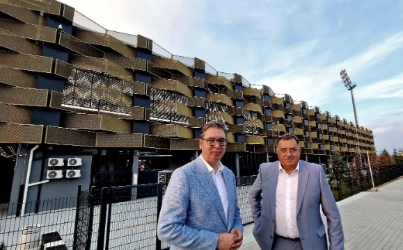 “A SAD NAS SLOBODNO ZEZAJTE” Vučić objavio fotografiju sa Dodikom iz Leskovca, pa nasmijao sve pratioce na Instagramu (FOTO)