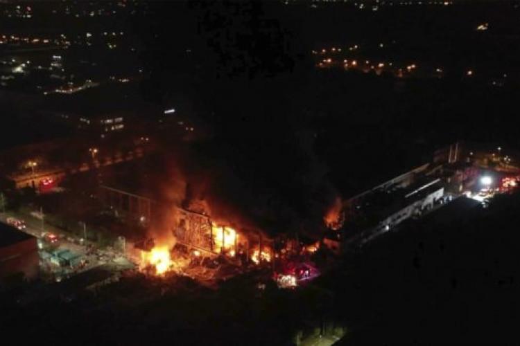 Šesnaest osoba poginulo u požaru u rudniku uglja na jugu Kine