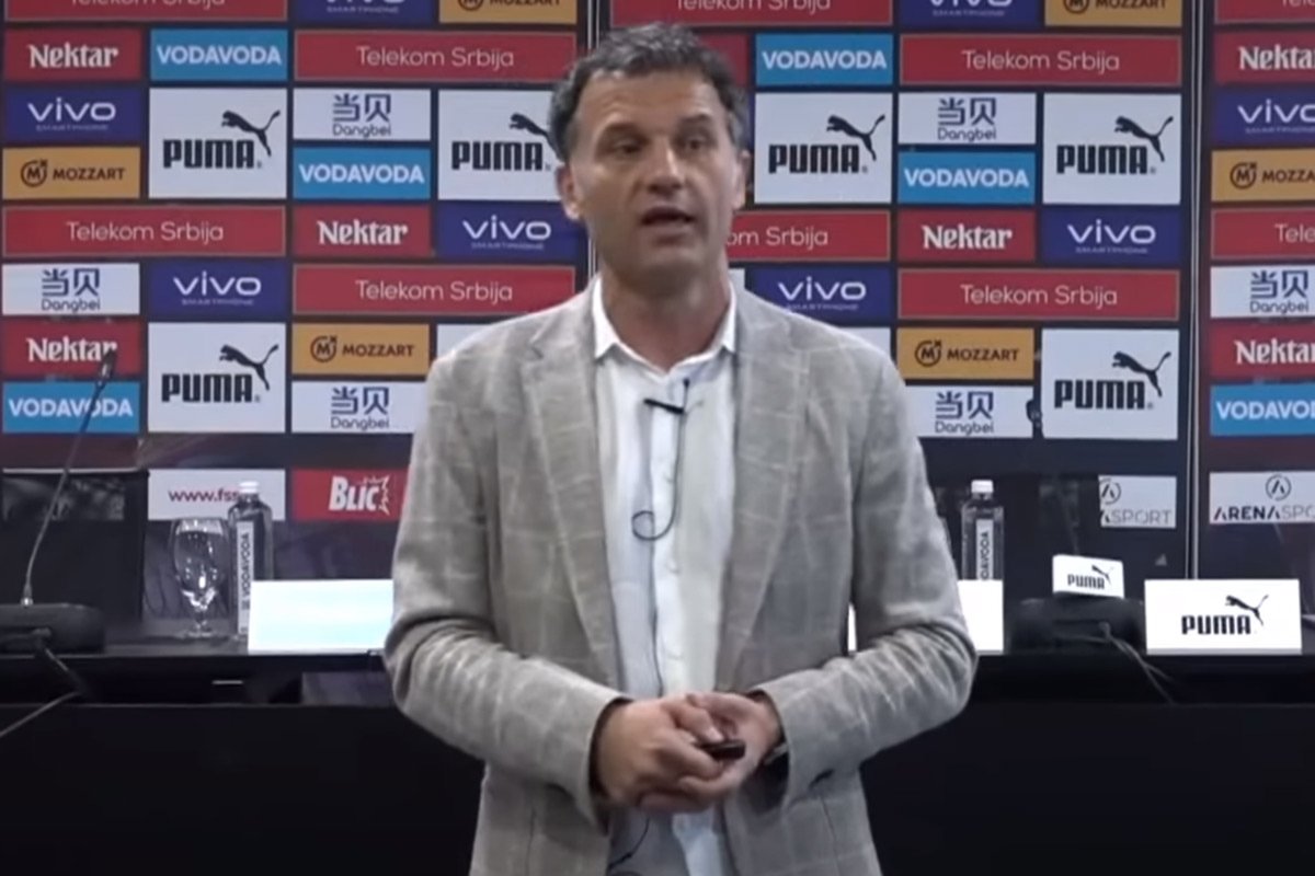 Smijenjen Dejan Filipović