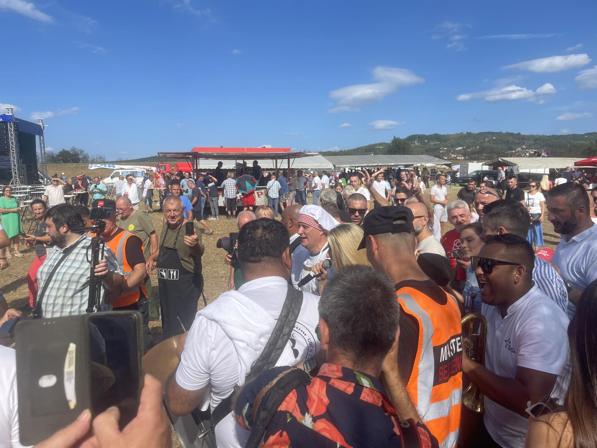 POČELA KOTLIĆIJADA I "KRAJIŠKA GUČA" Pogledajte kakva je atmosfera, stigla i poznata pjevačica: "Ovo je prevazišlo sva naša očekivanja" (FOTO/VIDEO)