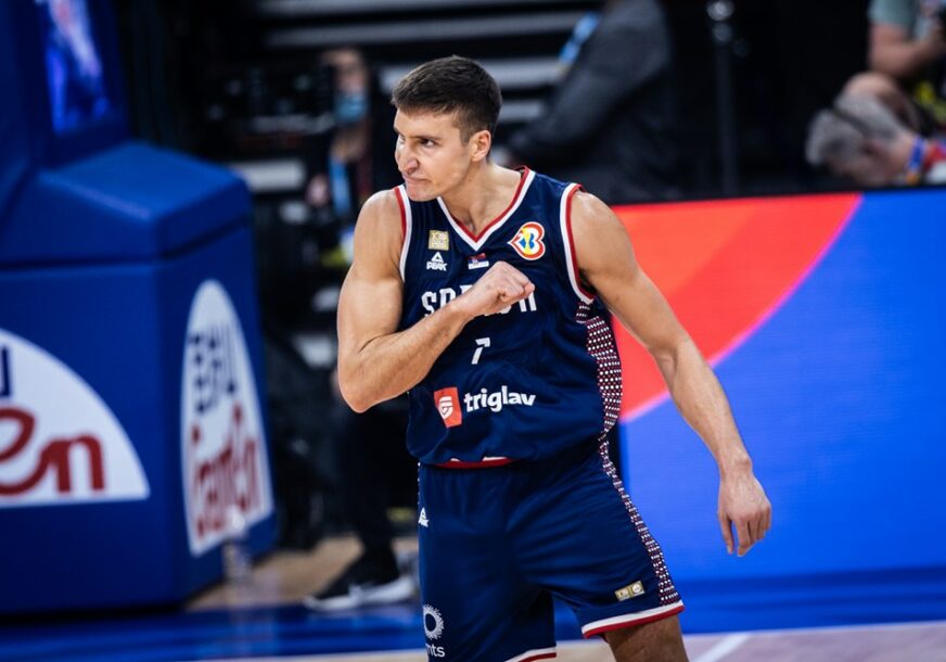 KAPITEN ORLOVA PODRŽAO SRBIJU Bogdan Bogdanović bodrio Đokovića na Dejvis kupu