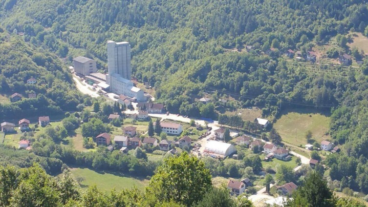 PRISUSTVOVALE I ŽRTVE U Gradišci premijerno prikazan dokumentarni film "Zaboravljeni zločin u Bravnicama"