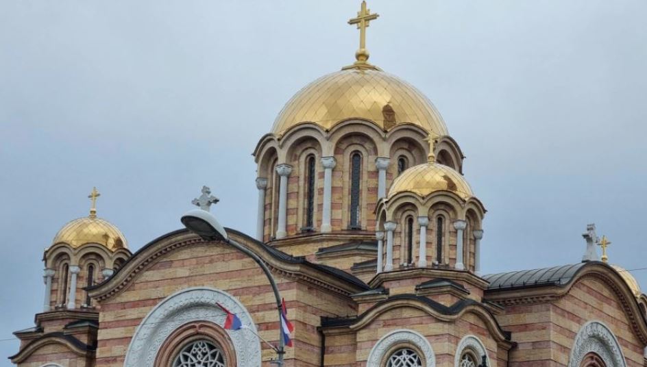 KRSNA SLAVA ISTOČNOG SARAJEVA SPC proslavlja danas Svetog sveštenomučenika Petra Dabrobosanskog