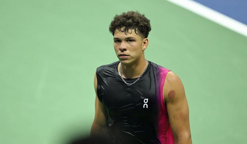 "Mogu samo da se nadam da ću biti kao on": Šelton pronašao idola u najvećem Novakovom rivalu