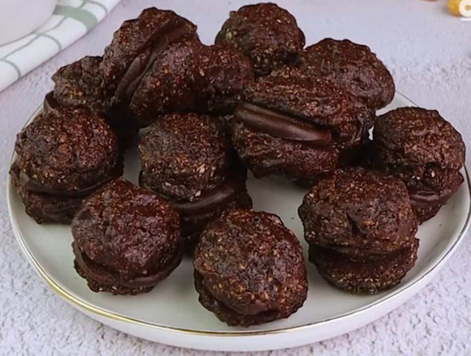 NEODOLJIVE ČOKOLADNE VANILICE SA NUTELOM I ORASIMA Ništa se ne mijesi, a sve je gotovo za manje od pola sata