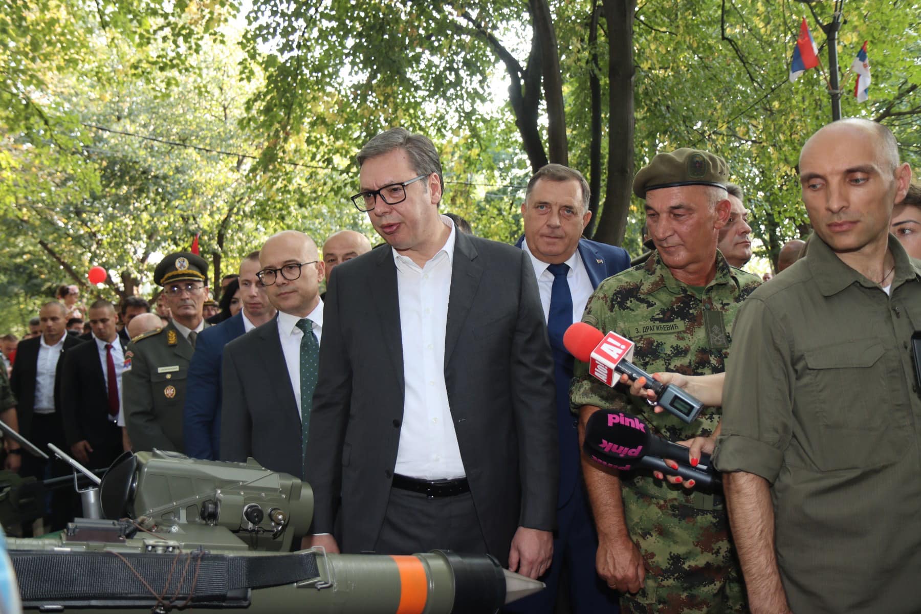 Dodik: Nema slobode i slobodne države bez dobro opremljene vojske (FOTO)