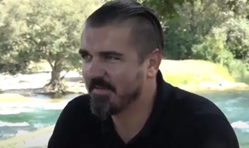 UŠETAO, KAO DA SE NIŠTA NIJE DESILO Denis Buntić se prijavio u policijsku stanicu, stigao u papučama