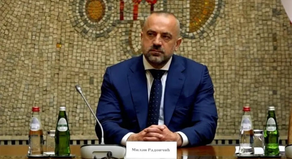 MILAN RADOIČIĆ PUŠTEN IZ PRITVORA Zabranjeno mu da napušta Srbiju