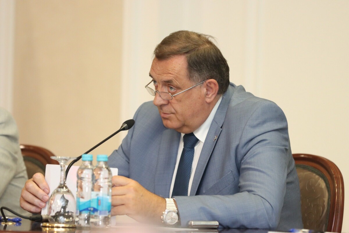 TEŠKI LAŽLJIVAC I DOKAZANI ANTISRBIN Dodik: Amanpurova je spodoba koja godinama vršnja po svijetu, Vučić joj je dobro rekao
