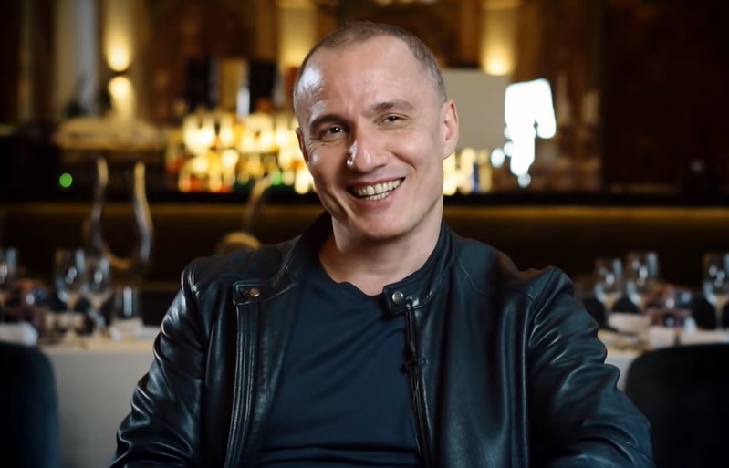 Miloš Timotijević i njegova 15 godina mlađa supruga dobili sina