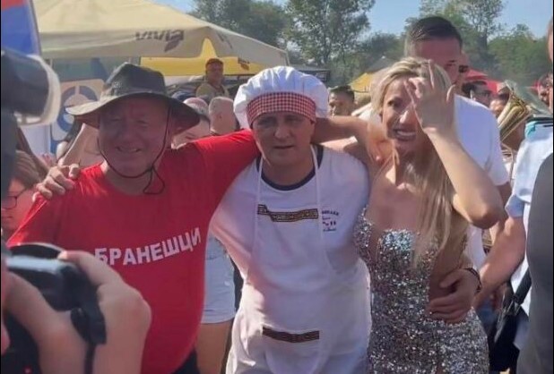 "JA NISAM UZELA SVE TE PARE" Rada Manojlović prokomentarisala nastup u Banjaluci, pa progovorila o bakšišu