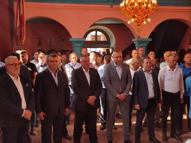 PRISUSTVUJE I VIŠKOVIĆ Obilježavanje 31 godine od osnivanja Јurišnog odreda Vlasenica (FOTO)