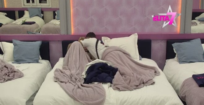 PRVA VEZA U ELITI?! Terza i Milica našli svoje ljubavno gnijezdo, on riješio da kaže svima da mu je djevojka! (VIDEO)