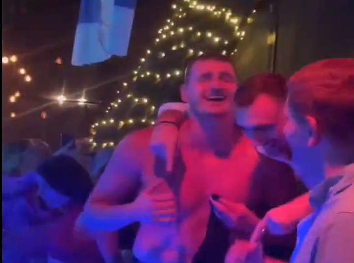 JOKIĆ GO DO PASA NA ŽURCI Pogledajte snimke sa sinoćnjeg slavlja "Orlova" (VIDEO)