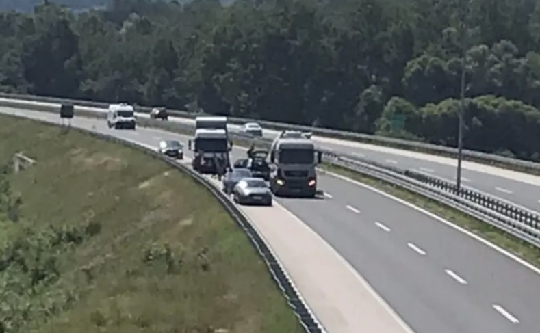UPOZORENJE VOZAČIMA Kedi ide suprotnim smjerom na auto-putu Banjaluka - Gradiška