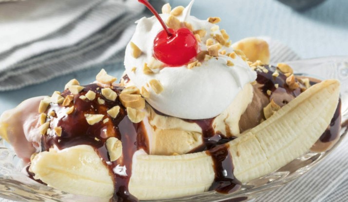 KAKVA ČAROLIJA OKUSA Donosimo recept za banana split koji ćete praviti svaki dan