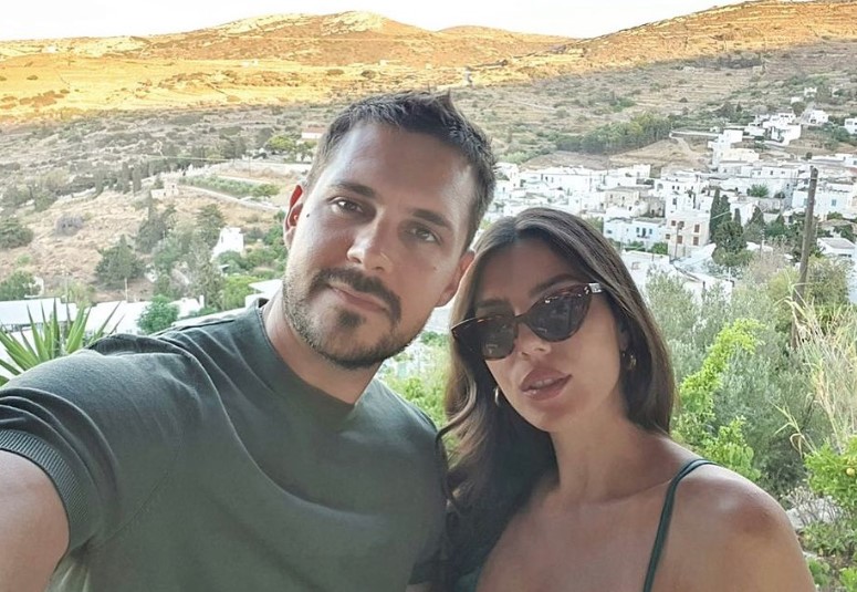 VAŽNO JE DA SVE BUDE POD ŠPAGU Miloš Biković oprema dom za bebu, presrećan što postaje otac